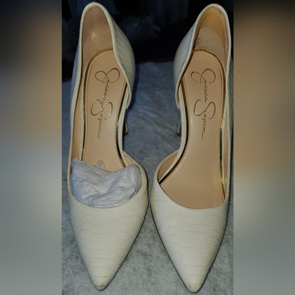 Jessica Simpson - Claudette d'Orsay heel - Powder - 7M